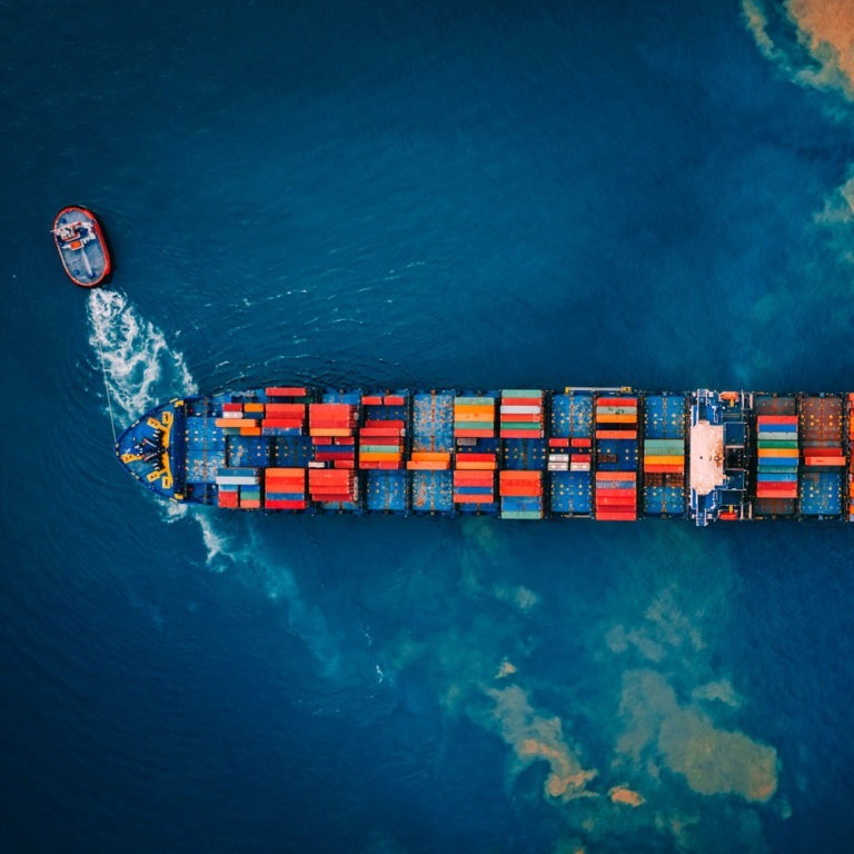 Delivering international freight shipping solutions across oceans